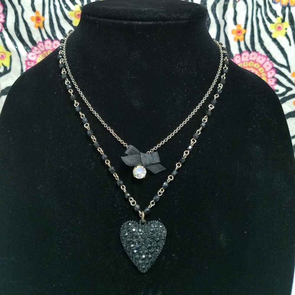 Betsey Johnson dbl necklace